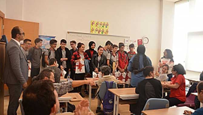 Lise öğrencilerine SGM’de uyum semineri