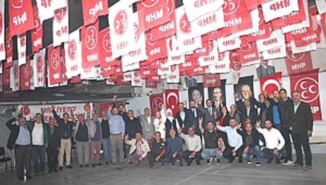 MHP Sakarya’dan Mehmetçiklere bozkurt selamı