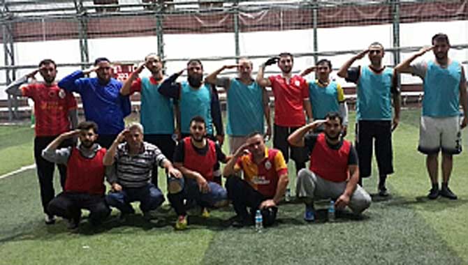 MÜFTÜLÜK PERSONELENİNDEN KAHRAMAN MEHMETÇİĞE ASKER SELAMI