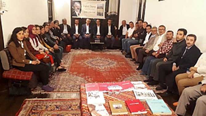 Taraklı’da Fahri Tuna’dan Bol Kahkahalı Edebiyat Söyleşisi