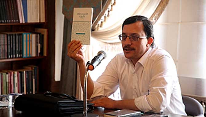 Tarihi Konak'ta 'Hüdayi Divanı' sohbeti