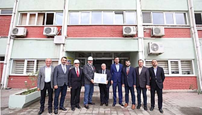 Vali Nayir’den Adapazarı Şeker Fabrikasına 66. Yıldönümü Ziyareti