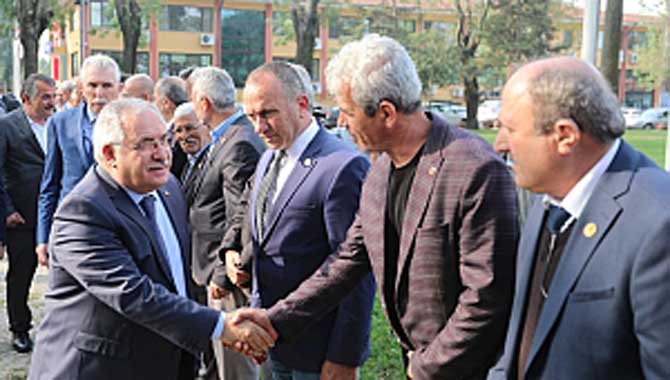 Vali Nayir’den Muhtarlar Federasyonuna Muhtarlar Günü Ziyareti 