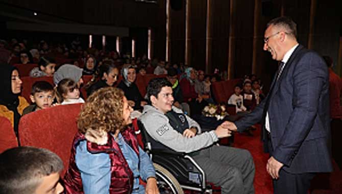 Adapazarı'nda Çocuklar Çok Mutlu