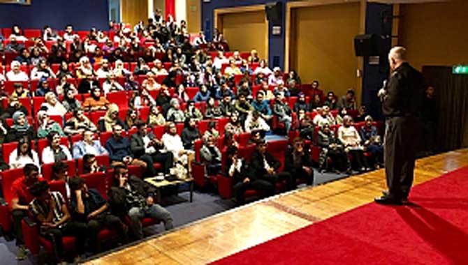 AKGENÇLER EĞİTİM SEMİNERLERİNE DEVAM EDİYOR