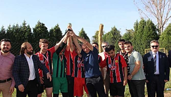 AKYAZI’DA ŞAMPİYON BELLİ OLDU 