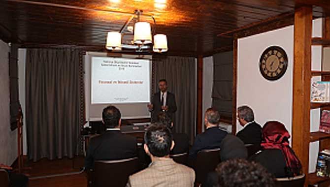 “Büyükşehir Akademi düşünce dünyasına katkı sağlayan bir okuldur”