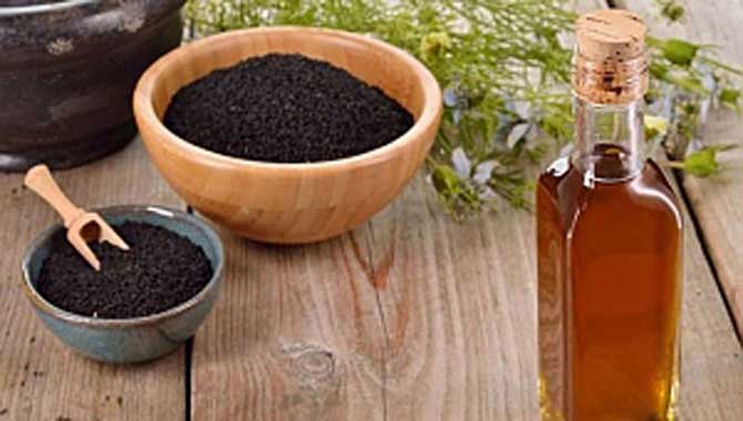 Çörek Otu Yağı Alerjik Hastalıklara İyi Geliyor