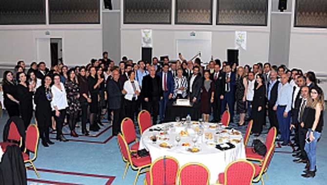 Doğa Koleji’nde Coşkulu Öğretmenler Günü Kutlaması