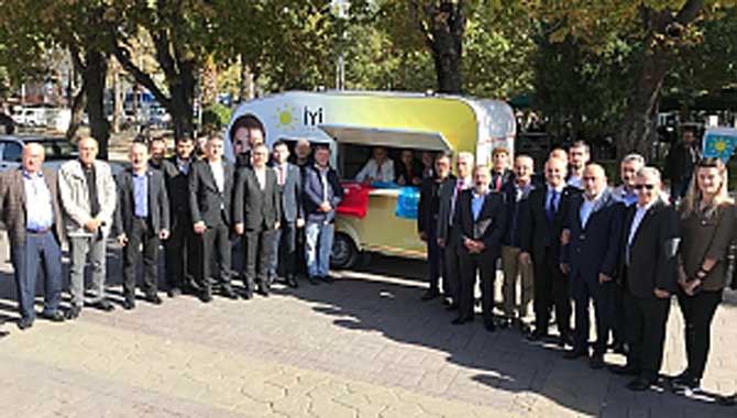 İyi Parti Sakarya il Başkanlığı üye kayıt kampanyası başlattı 