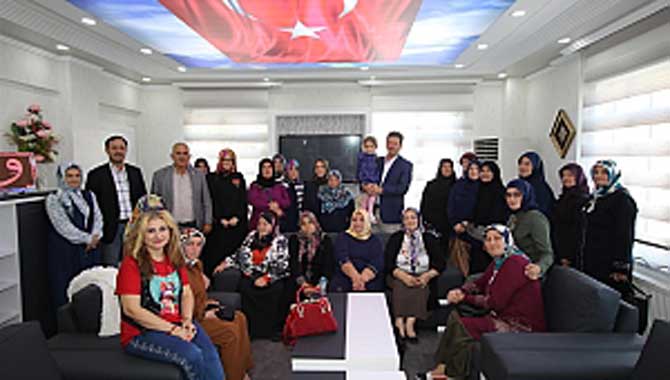 KÜÇÜCEKLİ BAYANLARDAN BAŞKAN SOYKAN’A TEŞEKKÜR ZİYARETİ
