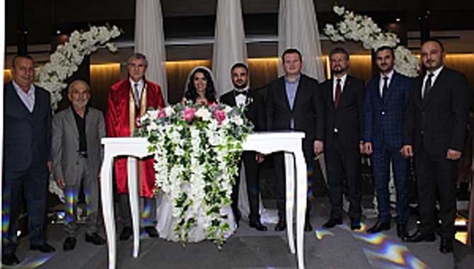 MHP’li Şimşek dünya evine girdi