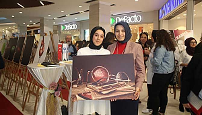 Öğretmenler Günü Haftası etkinliklerinde iki güzel sergi