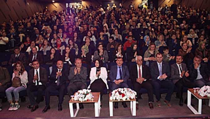 Öğretmenler Korosundan Muhteşem Konser