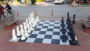 Sapanca’nın Sokakları Satrançla Buluşmaya Devam Ediyor 