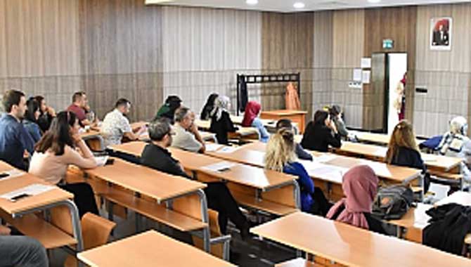 SAÜ’de Akademik Oryantasyon Eğitimi Yapıldı