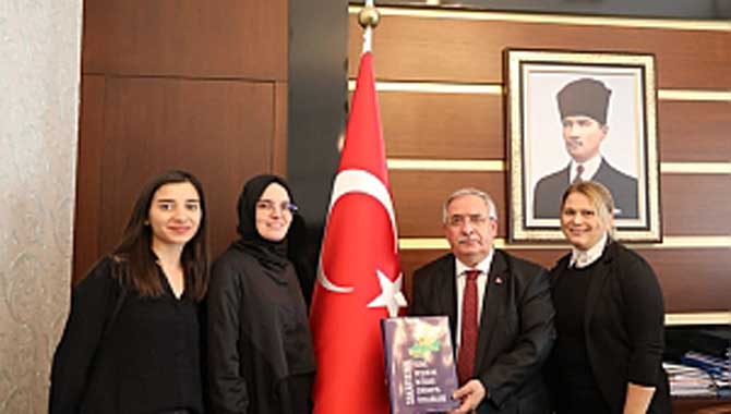 SAÜ lü Akademisyenler den Sakarya nın Coğrafi Özelliklerini İçeren Kitap 