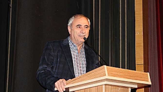 Şiir kalbe inerek kendi benliğini oluşturur