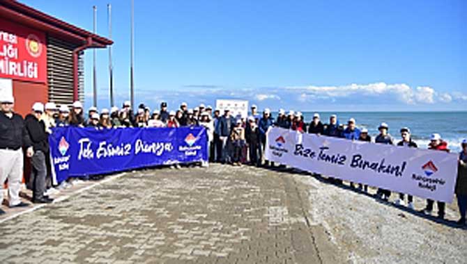 ‘TEK EVİMİZ DÜNYA, BİZE TEMİZ BIRAKIN’ Projesi Karasu’da Yapıldı