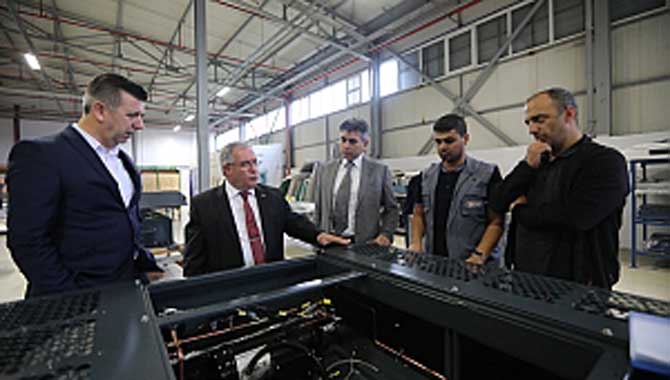 Vali Nayir’den Yazkar Fabrikasına Ziyaret