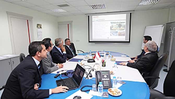 Vali Nayir Karapürçek İlçesinde Temaslarda Bulundu