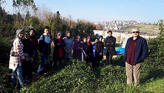 Yazarlık Mektebi Öğrencilerinden İpekyolu Kültür Gezisi