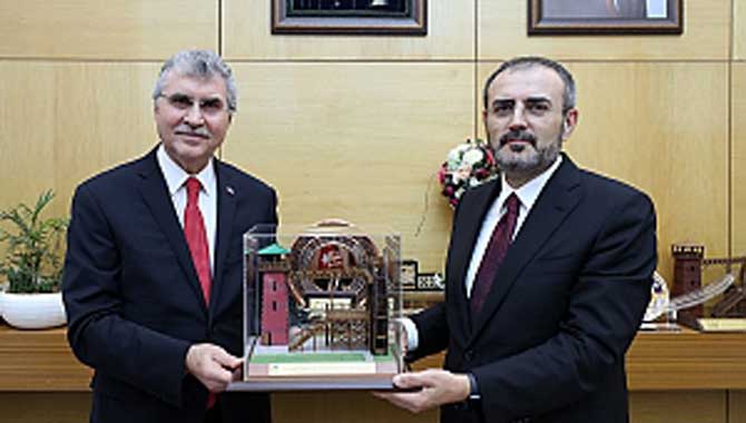 AK Parti Genel Başkan Yardımcısı Ünal’dan övgü dolu sözler