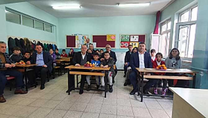 Başkan Özen, Yerli Malı Haftasını Öğrencilerle Kutladı