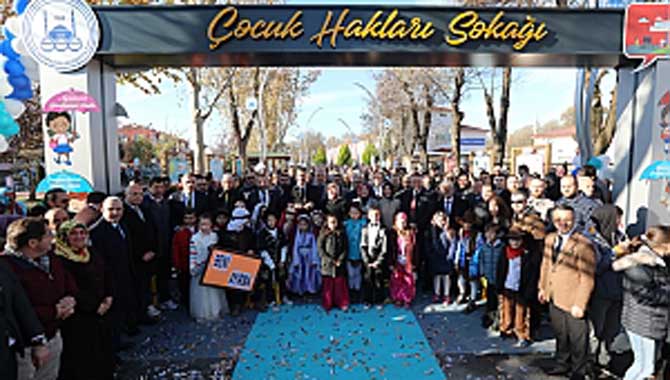 Çocuk Hakları Sokağı Coşkuyla Açıldı