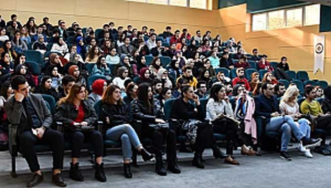 Diş Hekimliğinde Kariyer Söyleşisi