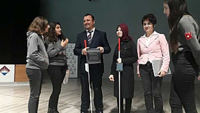 Engelleri birlikte aştılar