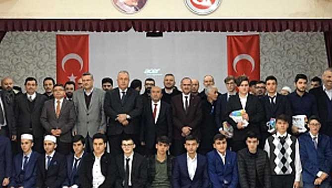 “Genç Bilaller” Ezan Okuma İl Birincisi Adapazarı AİHL’den 