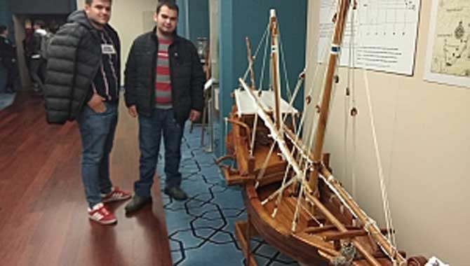 Gençler Bilimin İzinde 