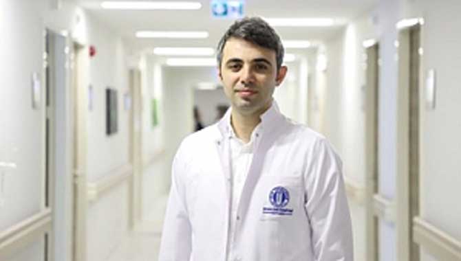 Gözaltı Işık Dolgusu ile Yüzünüz Canlansın!