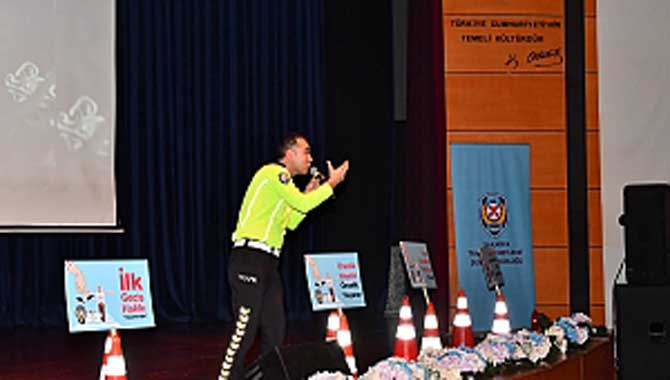 Güvenli Sürüş Kuralları Konuşuldu