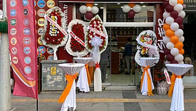 İşler Kitabevi 2’nci Şubesini Serdivan’da açtı