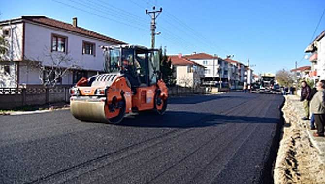 “Karasu’da Asfalt Çalışmaları Hız Kazandı”
