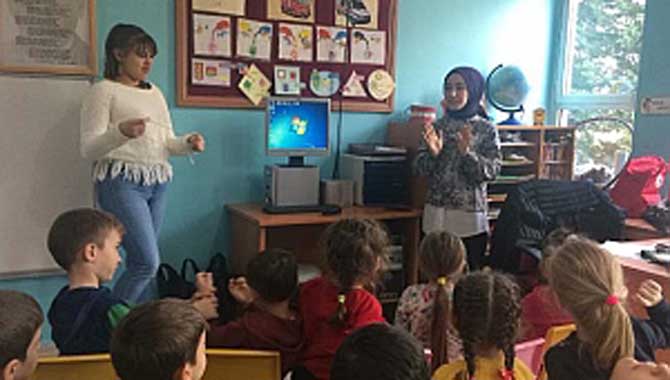 Öğrencilerden ‘Renkli Umutlar Projesi’