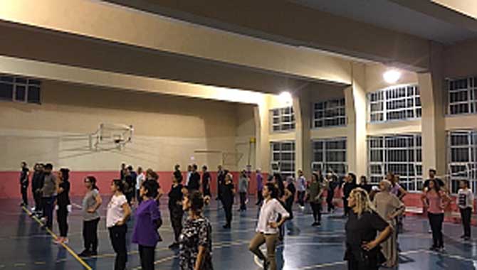 Öğretmenler Halk Oyunlarında Çok Başarılı