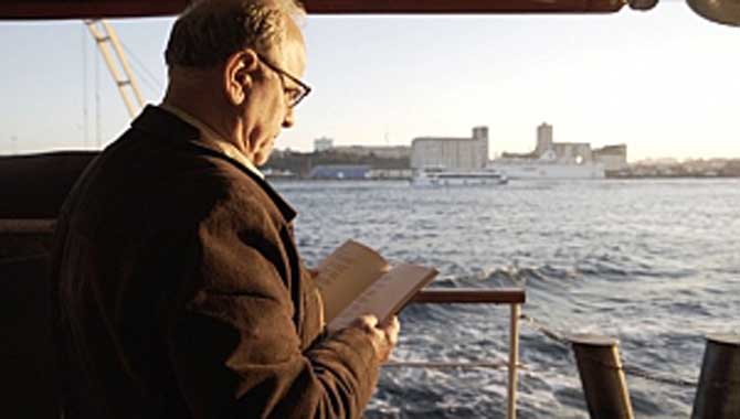 ORHAN VELİ, İSTANBUL İLE KAVUŞTU!