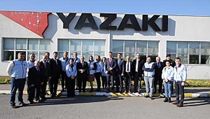 SAKARYA VALİSİNDEN YAZAKİ’YE TEŞEKKÜR PLAKETİ