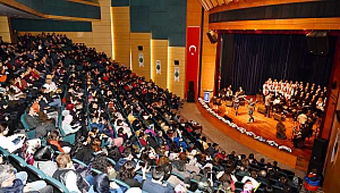 SAÜ’de Türk Halk Müziği Ezgileri 