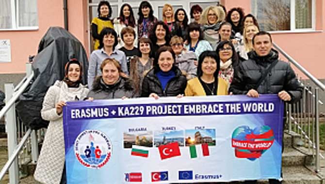 “Şehit Ahmet Akyol İlkokulu Dünyayı Kucaklayacak” 