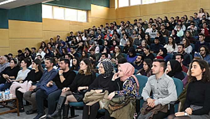 Seninle Bir Adım Önde