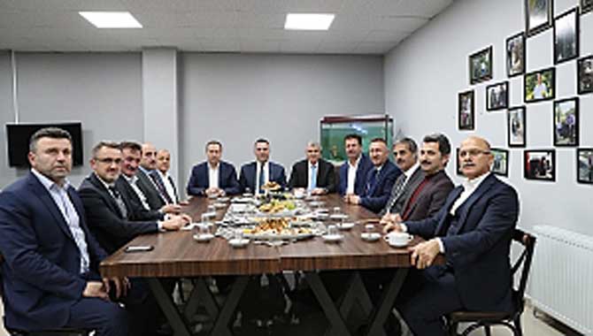 “Siyaset anlayışımızın temelini hizmetler oluşturmaya devam edecek”