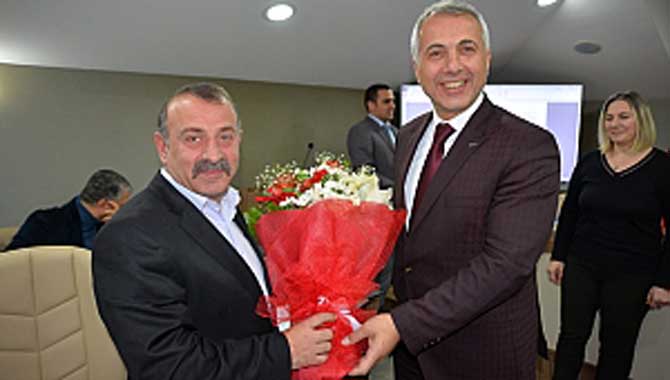 ‘TEK DÜŞÜNCEMİZ HENDEK’