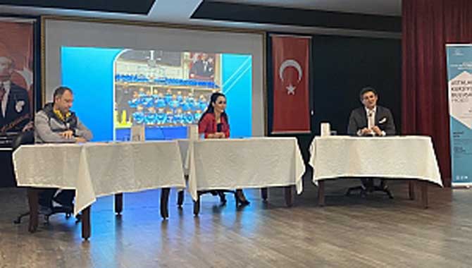 Uğur Kobaş ve Murat Şen Kursiyerler ile buluştu..