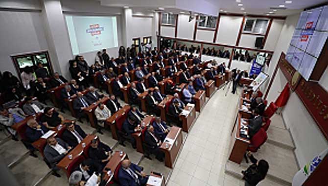 Yılın son meclisi 54 maddeyi görüşecek