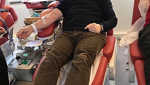 Demokrat Parti Sakarya Teşkilatı Kan Bağışında Bulundu