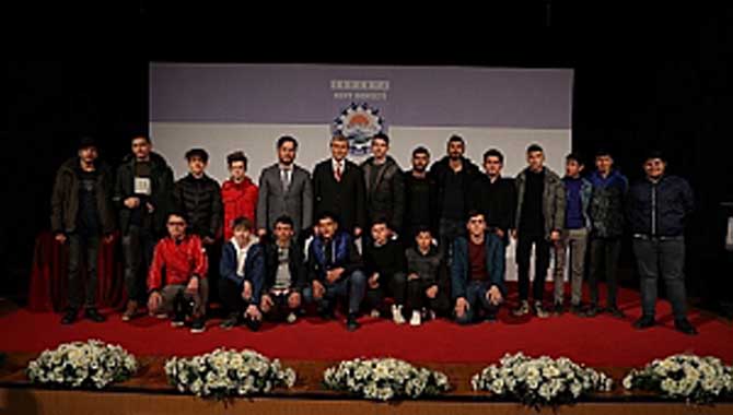 “Enerjimizin tamamı yıldızı parlayan Sakarya’mız içindir”